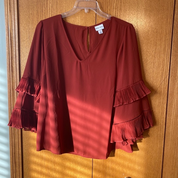 Flutter sleeve blouse - Picture 1 of 4
